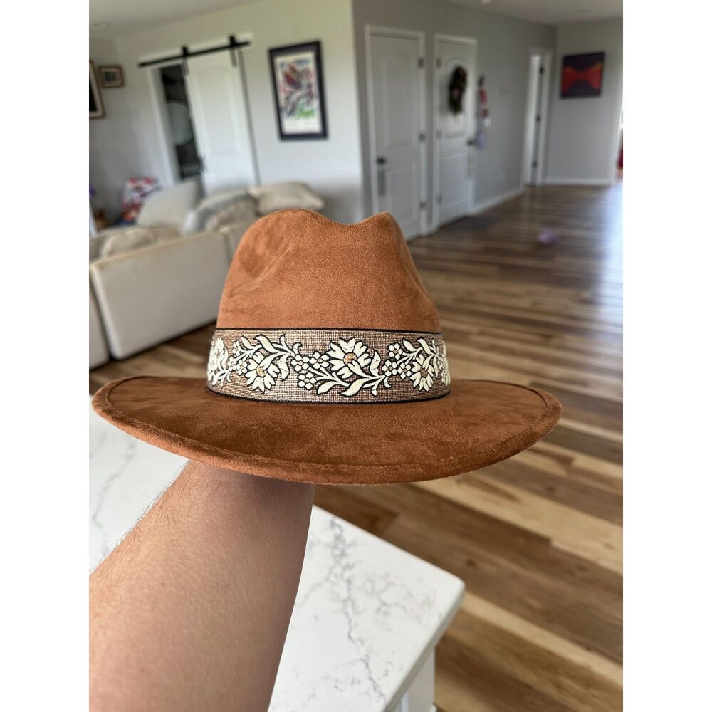 NWOT Hats N' Roses Camel Tan Fedora Hat Floral Band Size XS / S